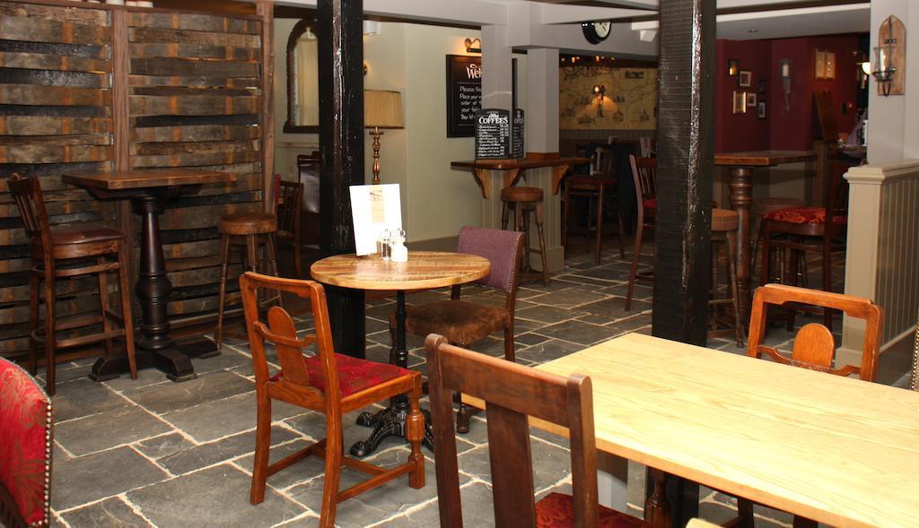 The Bear Hotel By Greene King Inns ฮังเกอร์ฟอร์ด ภายนอก รูปภาพ