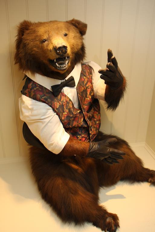 The Bear Hotel By Greene King Inns ฮังเกอร์ฟอร์ด ภายนอก รูปภาพ