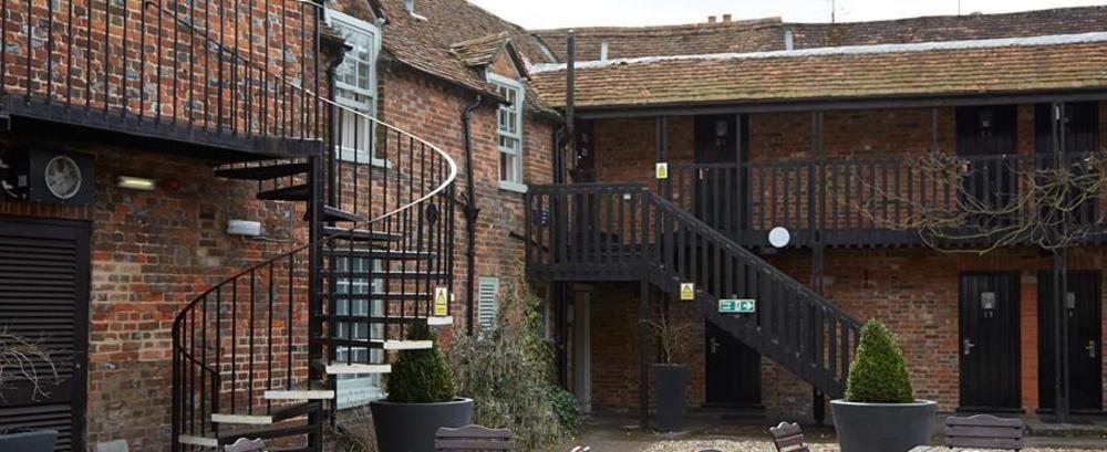 The Bear Hotel By Greene King Inns ฮังเกอร์ฟอร์ด ภายนอก รูปภาพ